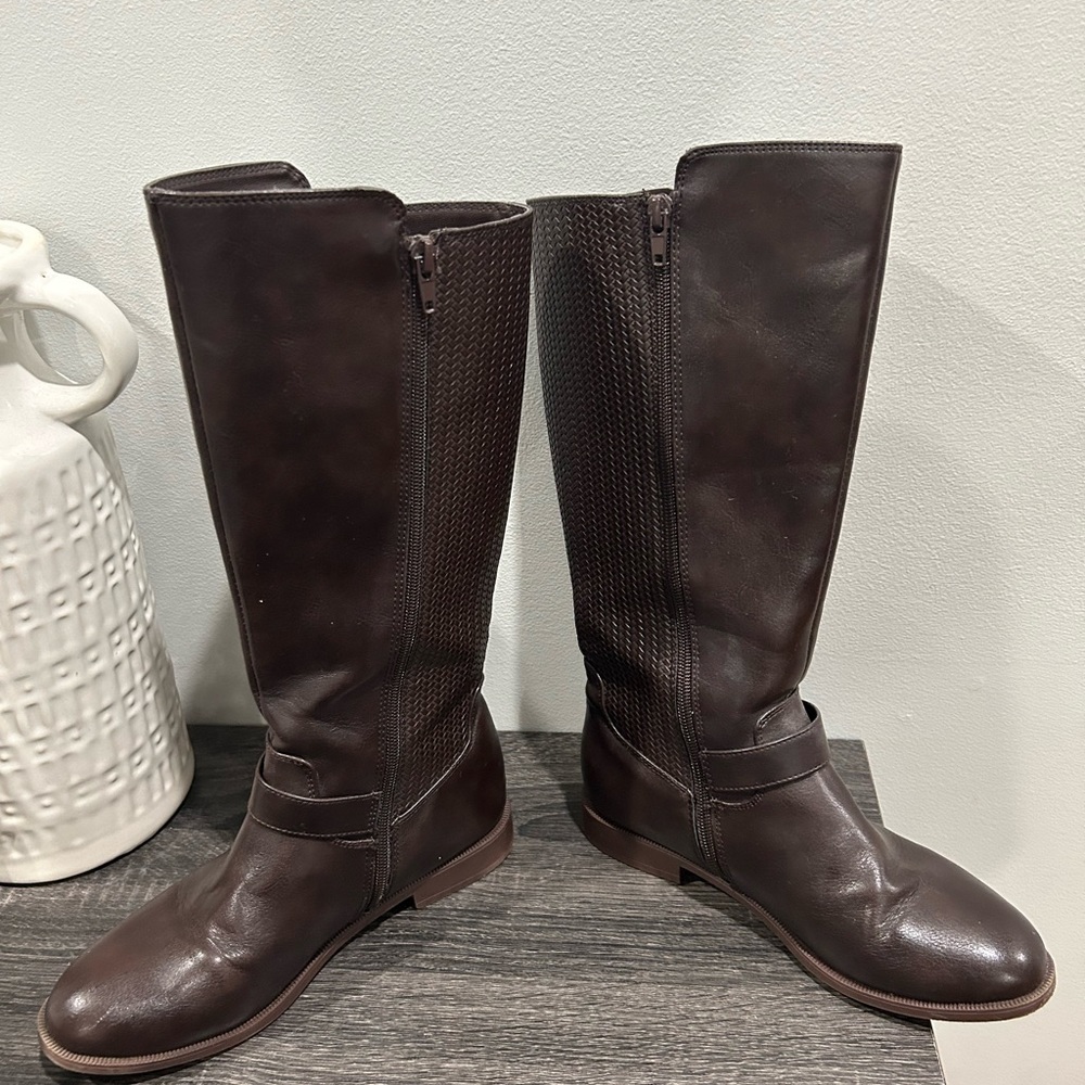 Sugar Knee/Riding Boots Size 4 in girls